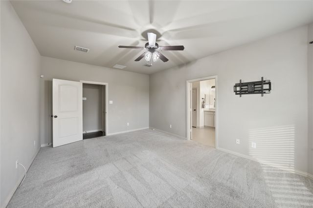 4500 Lakeside Hollow Street, Fort Worth, TX 76262