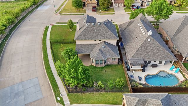 4500 Lakeside Hollow Street, Fort Worth, TX 76262