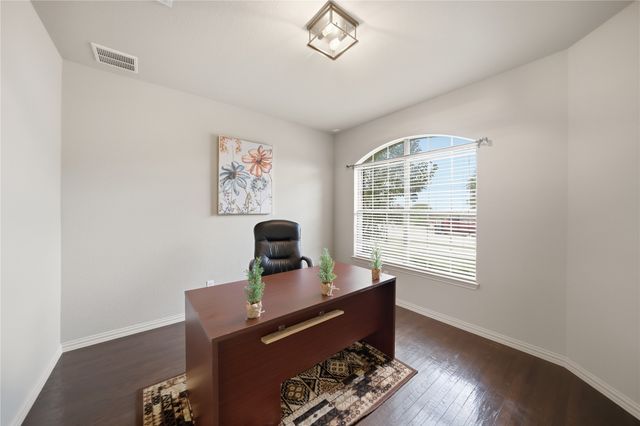 4500 Lakeside Hollow Street, Fort Worth, TX 76262