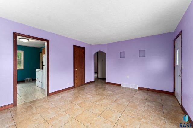 2505 S Western Ave Avenue, Sioux Falls, SD 57105