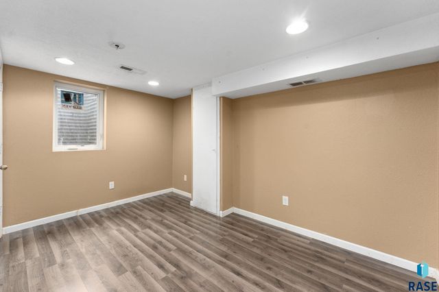 2505 S Western Ave Avenue, Sioux Falls, SD 57105