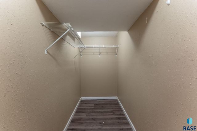 2505 S Western Ave Avenue, Sioux Falls, SD 57105