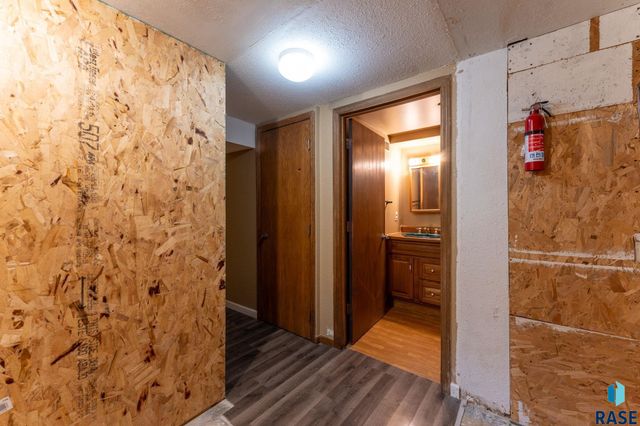 2505 S Western Ave Avenue, Sioux Falls, SD 57105