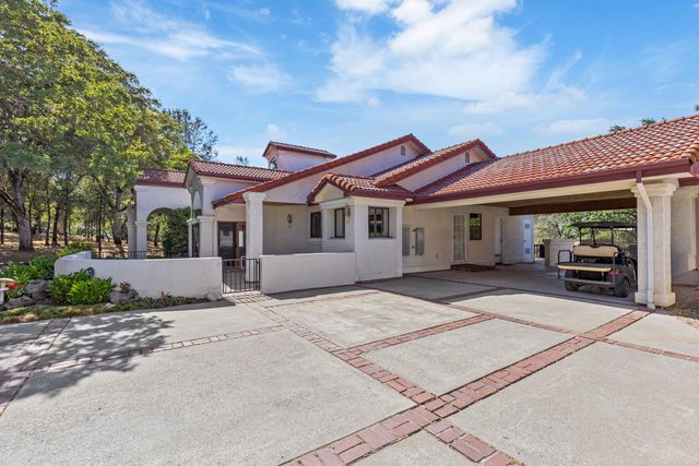 12735 Shannon Ln, Auburn, CA 95602
