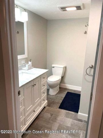 189 Whalepond Road, Oakhurst, NJ 07755