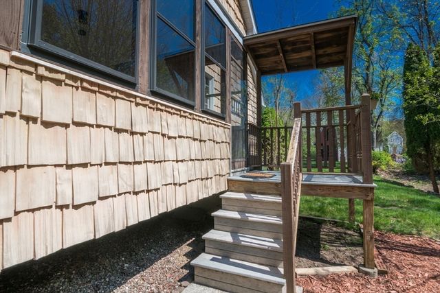9 Park Dr., Wilbraham, MA 01095