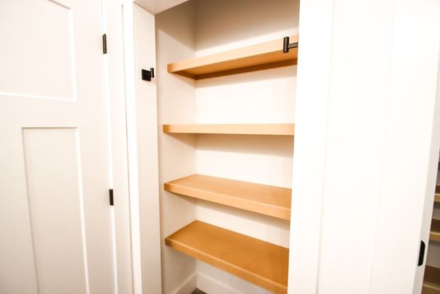 14193 Old Kentucky Rd, Walling, TN 38587