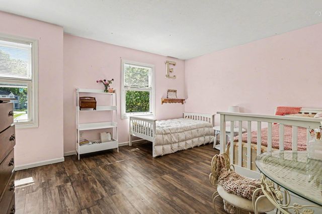 1802 Cross Creek Drive, South Bend, IN 46628