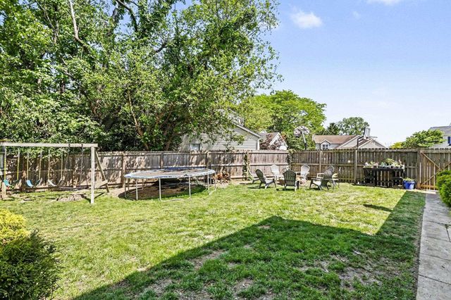 1802 Cross Creek Drive, South Bend, IN 46628