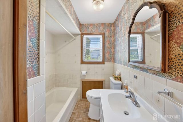 408 Ford Avenue, Fords, NJ 08863