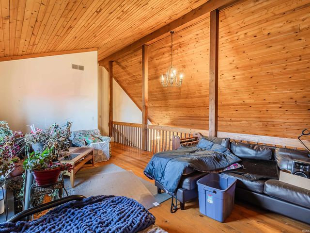 9434 Maysville Road, Fort Wayne, IN 46815