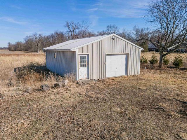 9434 Maysville Road, Fort Wayne, IN 46815