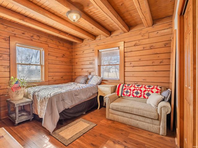 9434 Maysville Road, Fort Wayne, IN 46815