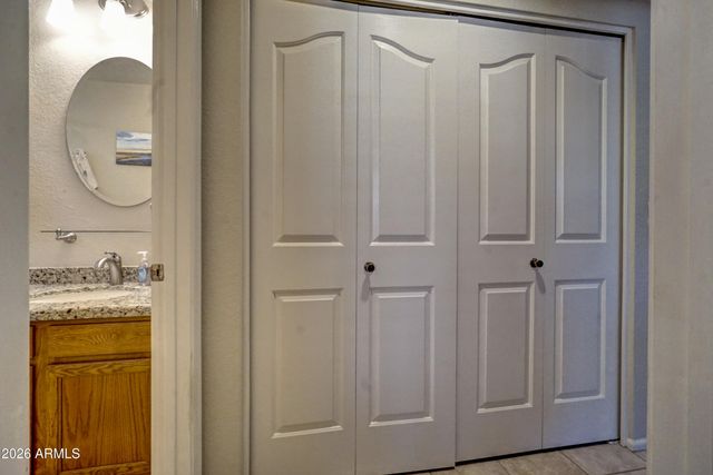 85 W LA VIEVE Lane, Tempe, AZ 85284