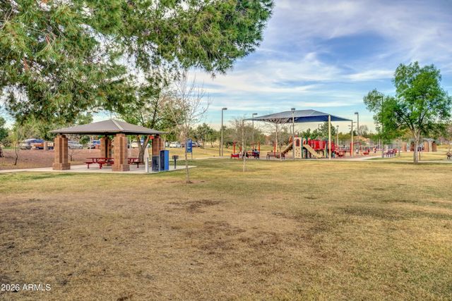 85 W LA VIEVE Lane, Tempe, AZ 85284