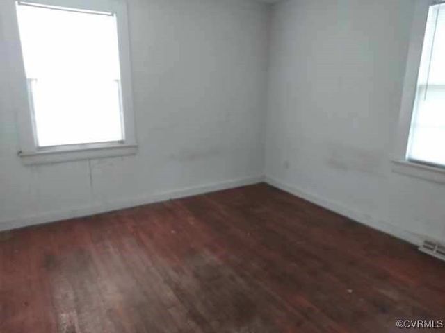 2201 Gordon St, Hopewell, VA 23860