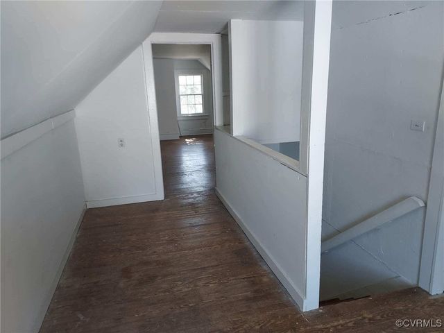 2201 Gordon St, Hopewell, VA 23860