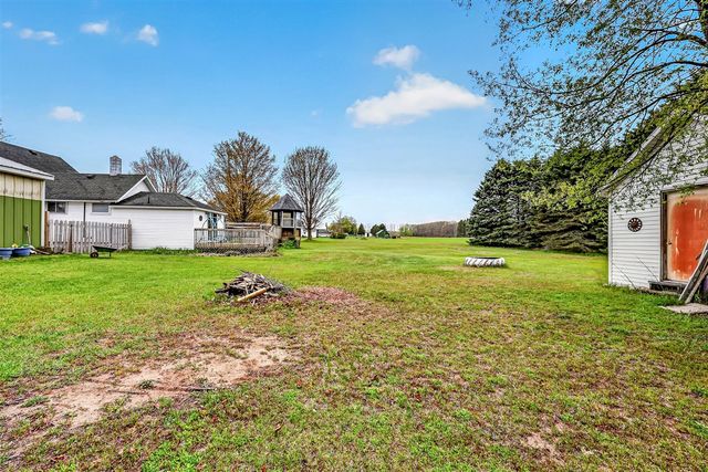 6588 W Johnson Road, Shelby, MI 49455