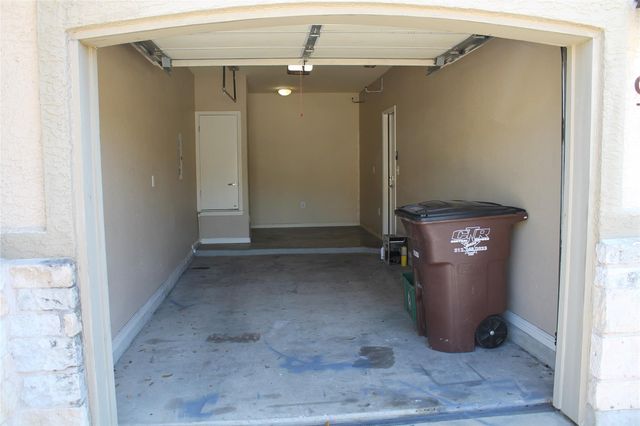 7708 San Felipe BLVD 9, Austin, TX 78729