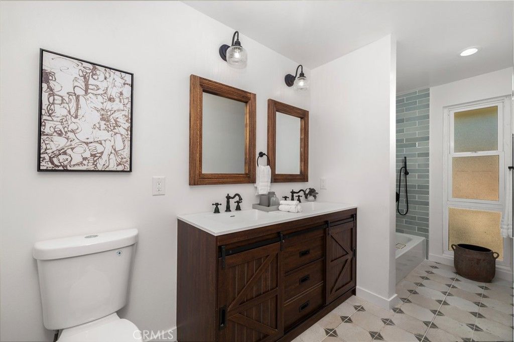 Image 15 of property listing at 13081 Saint Thomas, North Tustin, CA 92705