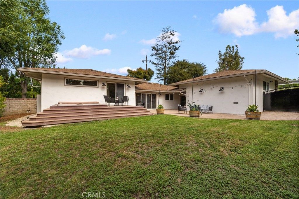 Image 22 of property listing at 13081 Saint Thomas, North Tustin, CA 92705