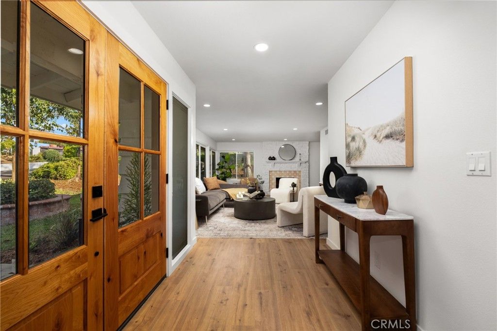 Image 4 of property listing at 13081 Saint Thomas, North Tustin, CA 92705
