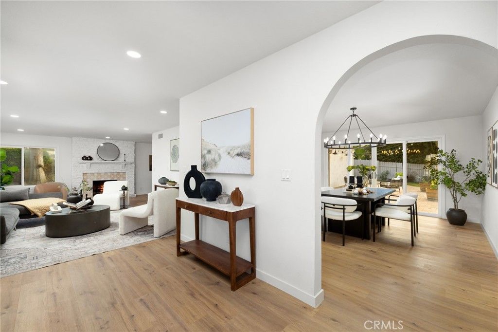 Image 5 of property listing at 13081 Saint Thomas, North Tustin, CA 92705