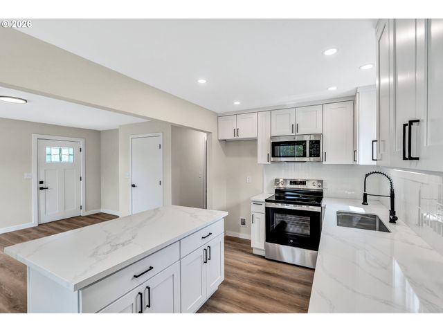 2934 Se 16TH Ave, Portland, OR 97202