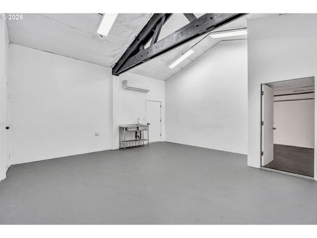 2934 Se 16TH Ave, Portland, OR 97202