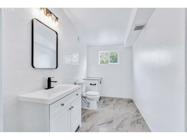 2934 Se 16TH Ave, Portland, OR 97202