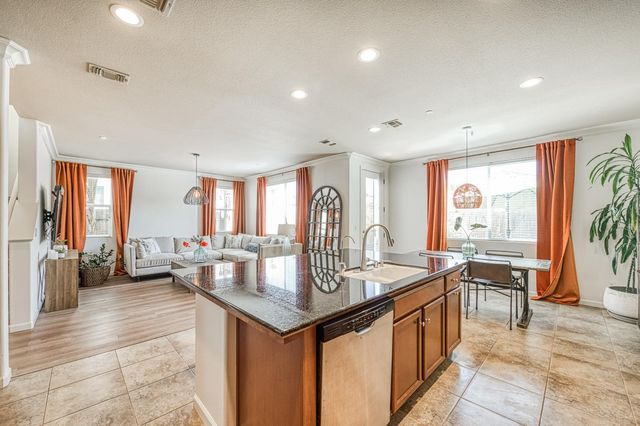 3257 Descanso, Clovis, CA 93619