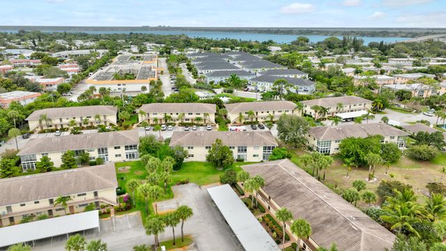 2950 SE Ocean 135-7, Stuart, FL 34996