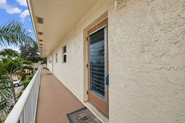 2950 SE Ocean 135-7, Stuart, FL 34996