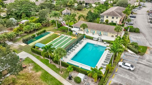 2950 SE Ocean 135-7, Stuart, FL 34996