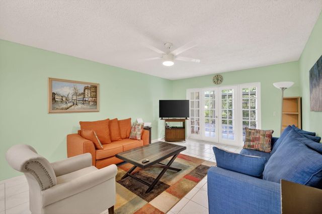 2950 SE Ocean 135-7, Stuart, FL 34996