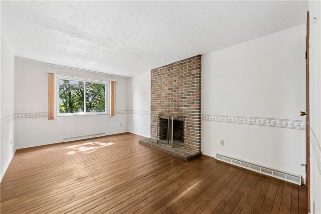 690 Blue Ridge Rd, Plum Boro, PA 15239