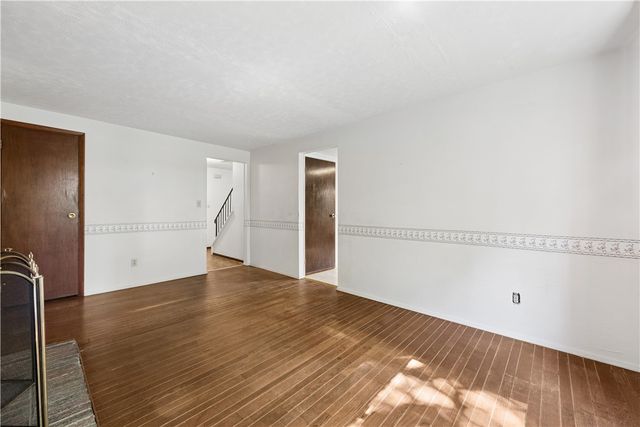 690 Blue Ridge Rd, Plum Boro, PA 15239