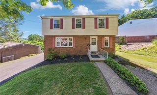 690 Blue Ridge Rd, Plum Boro, PA 15239
