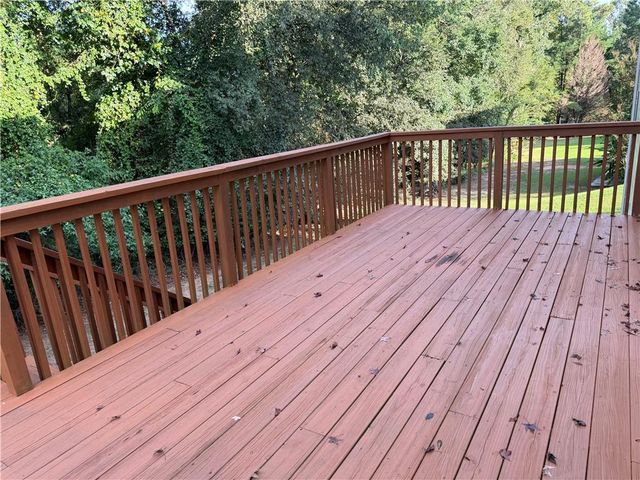 555 Midhurst Place, Johns Creek, GA 30024