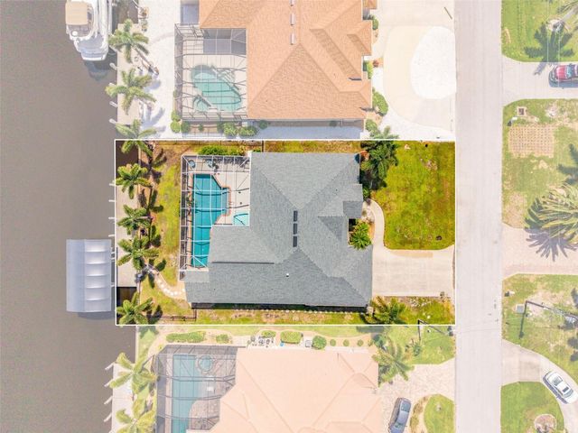 136 PECKHAM STREET SE, Port Charlotte, FL 33952