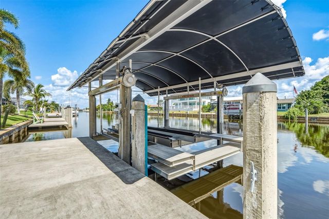 136 PECKHAM STREET SE, Port Charlotte, FL 33952