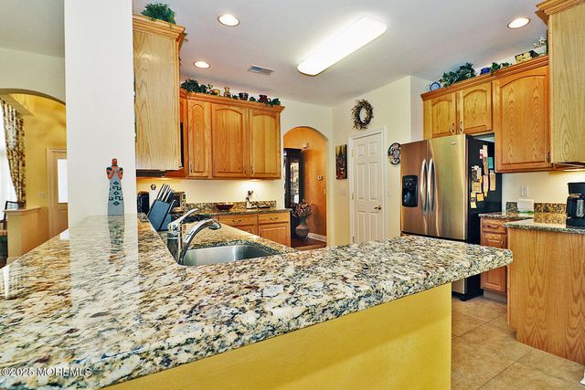 28 Portland Street, Barnegat, NJ 08005