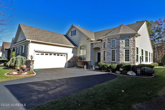 28 Portland Street, Barnegat, NJ 08005