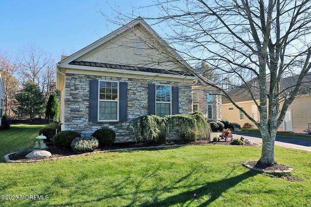 28 Portland Street, Barnegat, NJ 08005