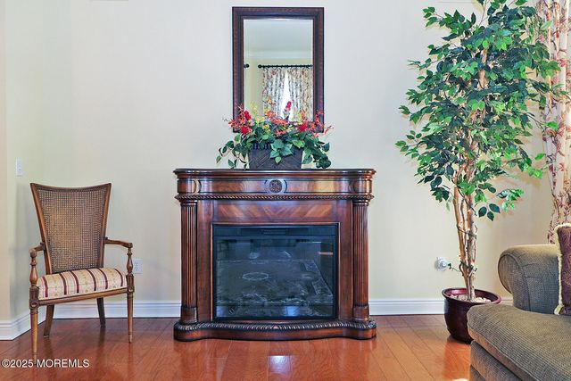 28 Portland Street, Barnegat, NJ 08005