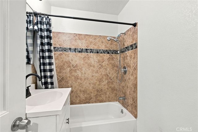 1625 Genevieve, San Bernardino, CA 92405