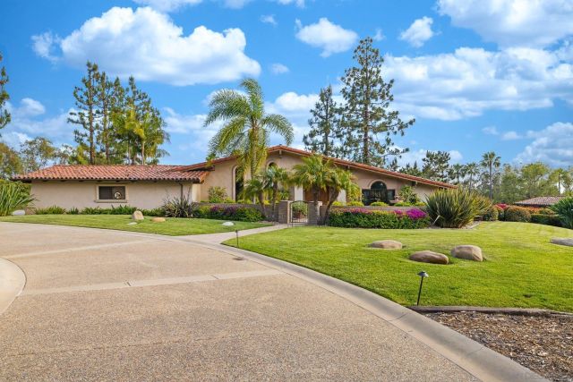 16822 Zumaque St, Rancho Santa Fe, CA 92067