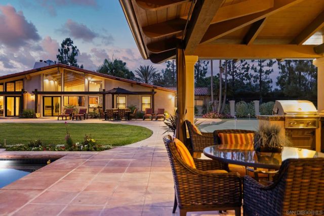 16822 Zumaque St, Rancho Santa Fe, CA 92067