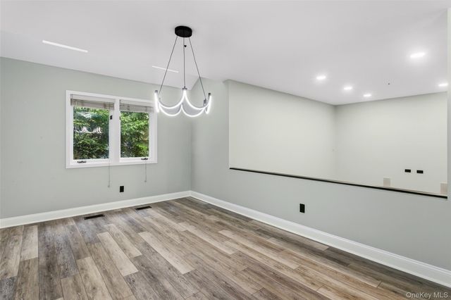 135 Boulder Ridge Road E-87, Scarsdale, NY 10583