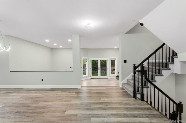 135 Boulder Ridge Road E-87, Scarsdale, NY 10583